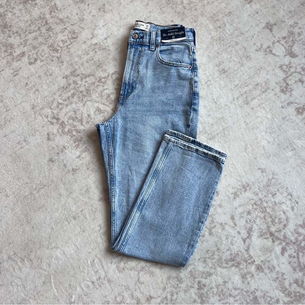 Abercrombie & Fitch | The Ankle Straight Ultra High Rise Jean |  Women’s 27 Long